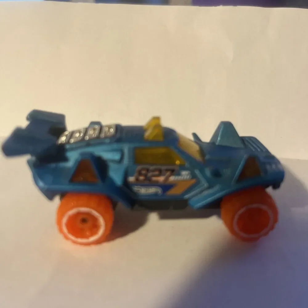 Hot Wheels Quicksand Blue 1:64 Scale